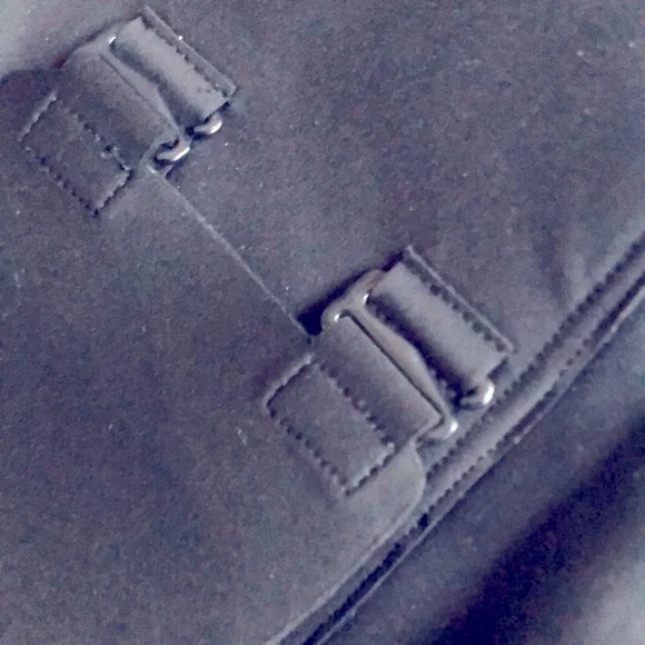 lululemon (L) Enlite Hydraffinity Vest - Picture 11 of 15